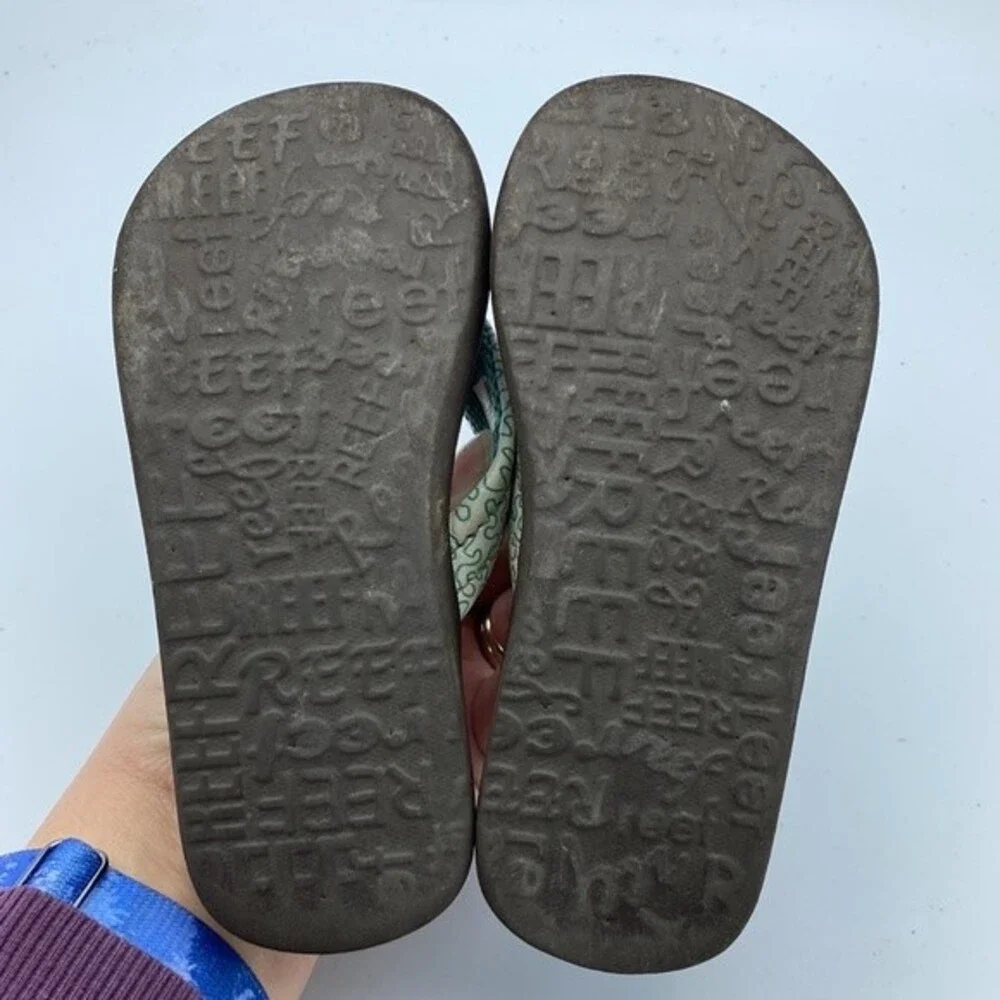 Reef kids 7/8 Sandals Flip Flop Thong Teal Pink Slip On Black Soles
